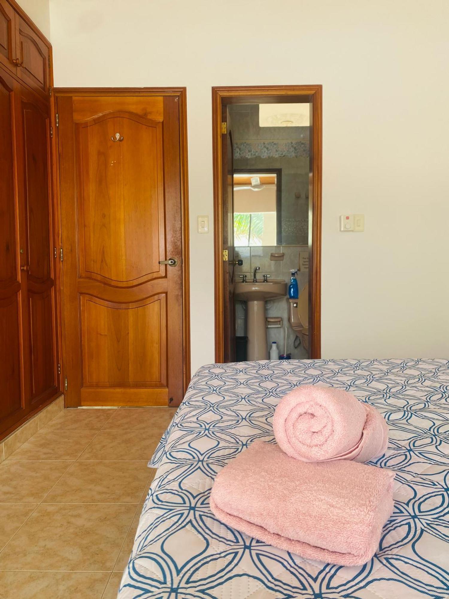 Hostel Cerca Al Centro Historico Cartagena Eksteriør billede