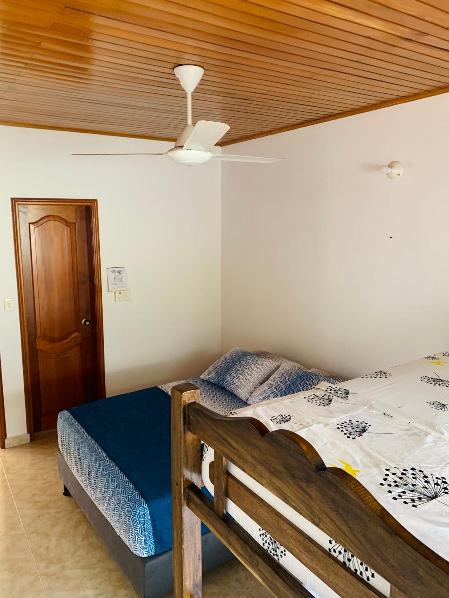 Hostel Cerca Al Centro Historico Cartagena Eksteriør billede
