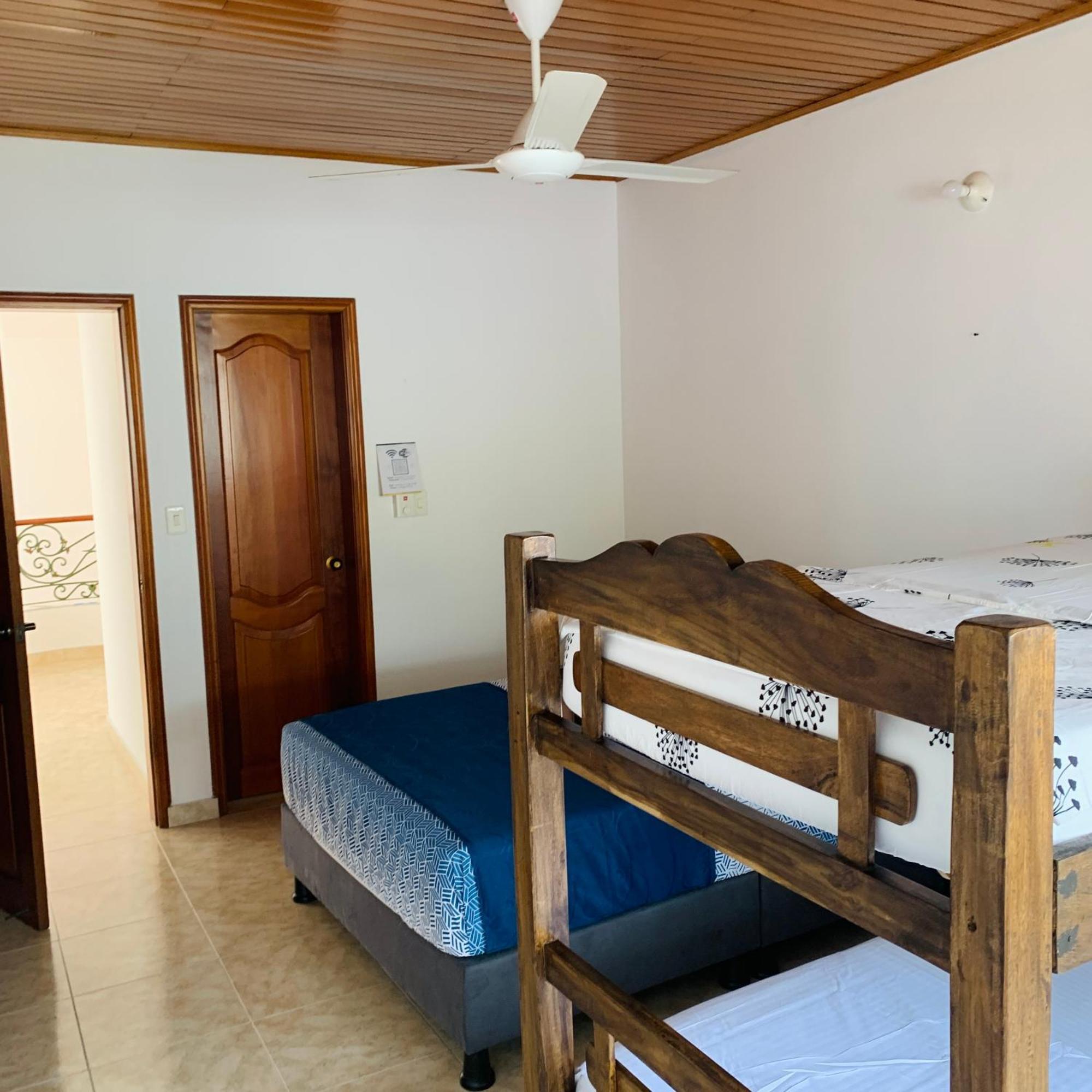 Hostel Cerca Al Centro Historico Cartagena Eksteriør billede